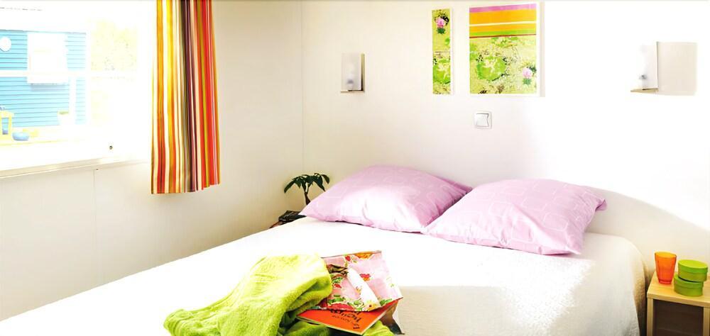 Camping Resort Les Champs Blancs 아그 외부 사진