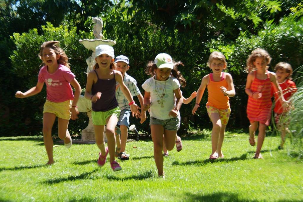 Camping Resort Les Champs Blancs 아그 외부 사진